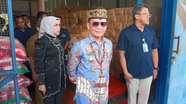 Gubernur Agustiar Turun Langsung Cek Gudang Bulog, Pastikan Stok Beras Aman dan Siapkan Strategi Kendalikan Inflasi Akibat Kenaikan BBM